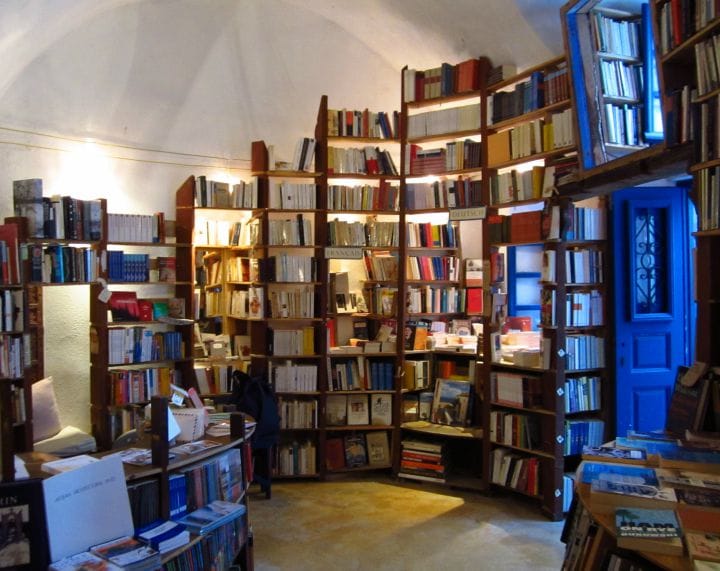 atlantis-bookstore-santorin-livres-insolite