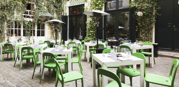 le-derriere-terrasse-paris-restaurant-insolite